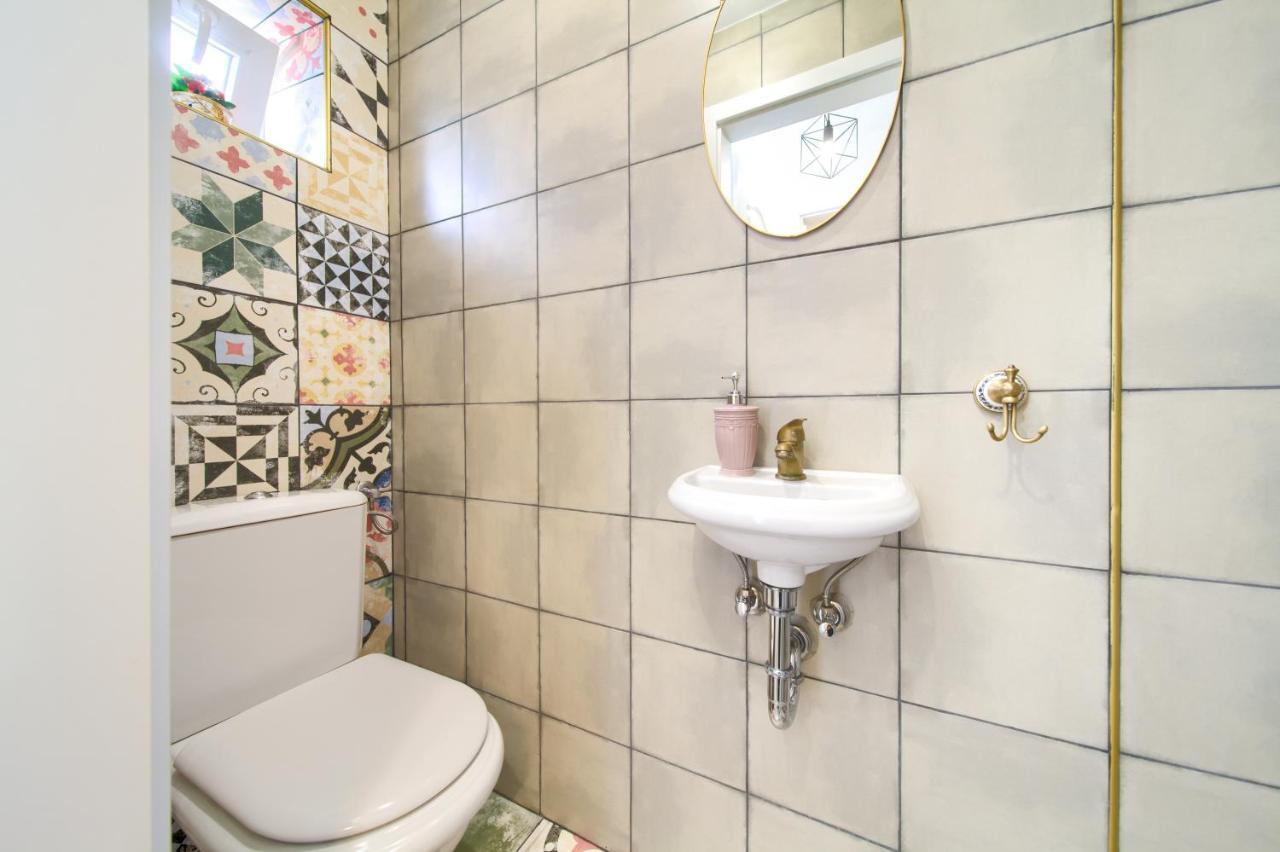 Retro Apartment Vrbnik  Eksteriør billede